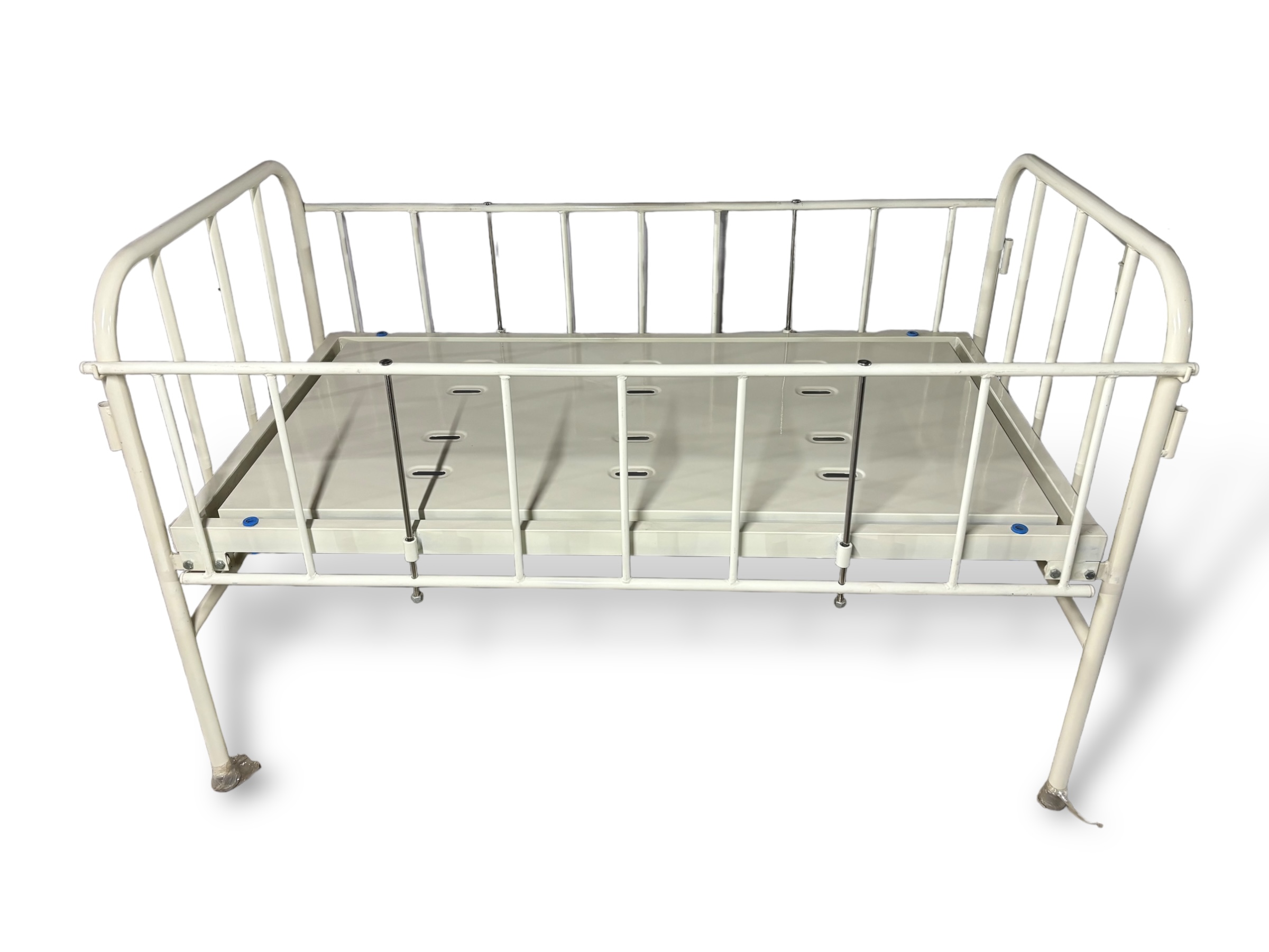 HOSPITAL PEDIATRIC BED